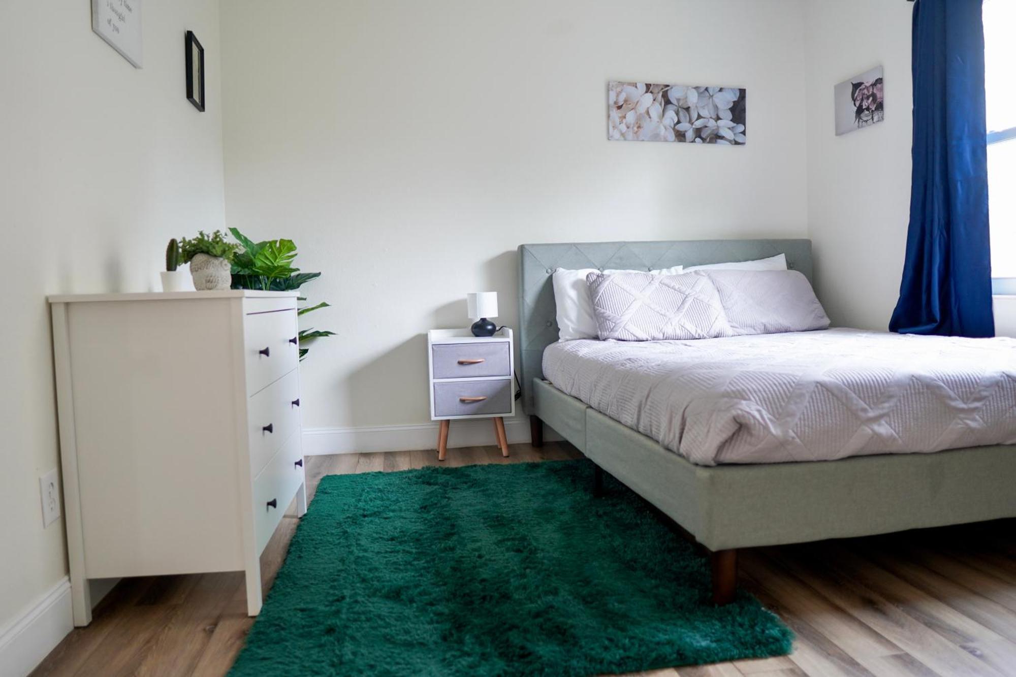 Jay's Cozy Escape Apartment *